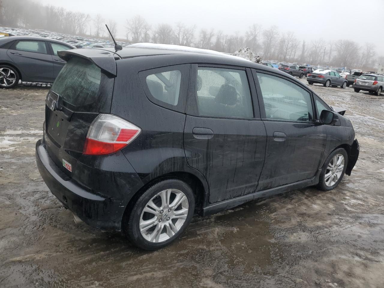 2010 Honda Fit - Image 3