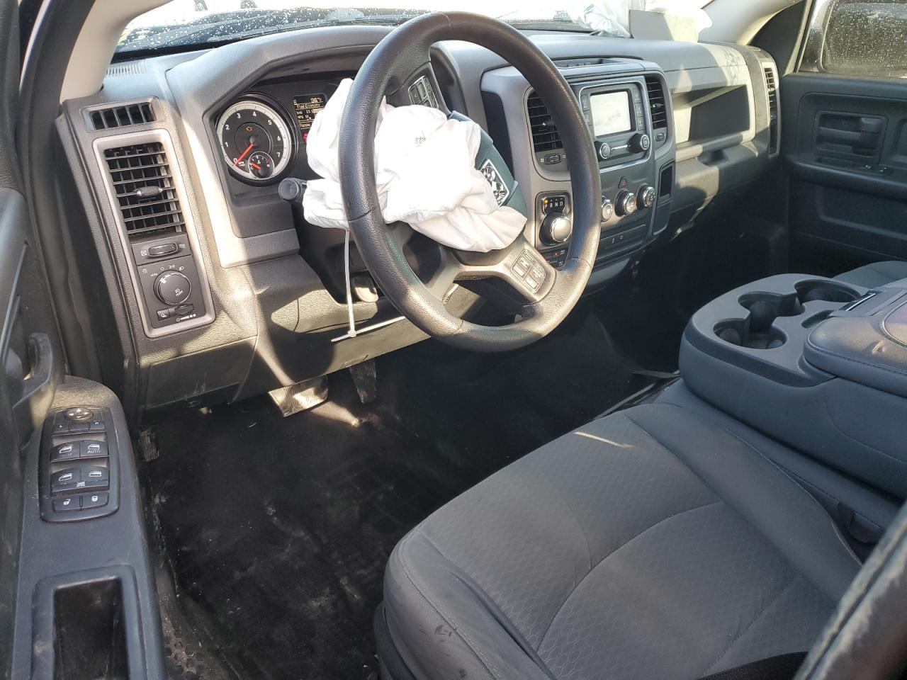 2015 RAM 1500 - Image 8