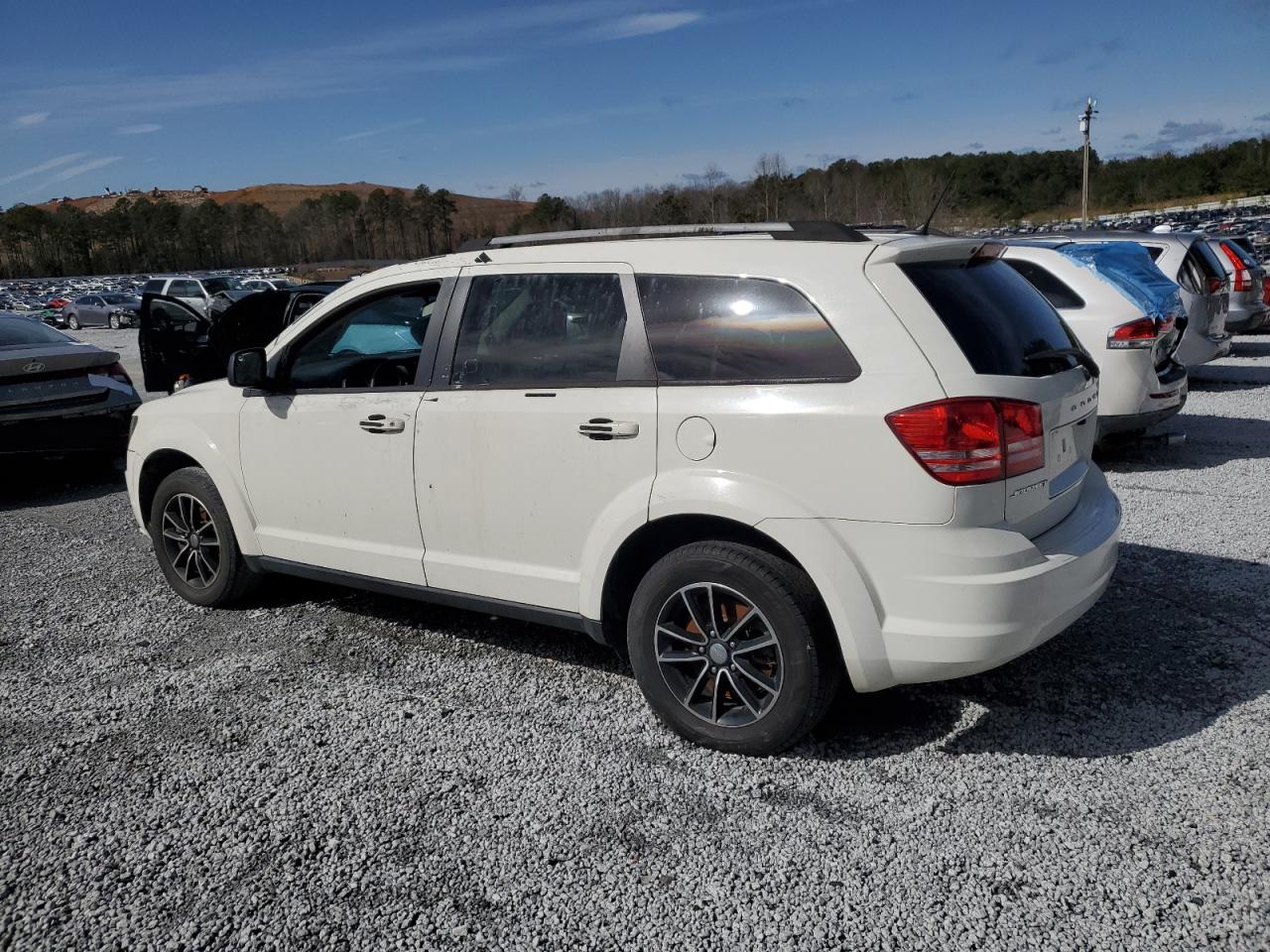 2017 Dodge Journey - Image 2