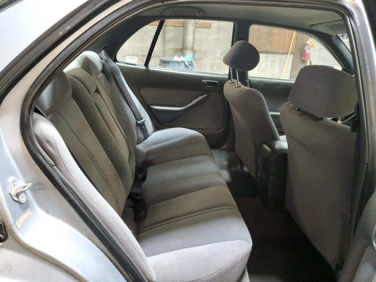 1995 Toyota Camry - Image 11