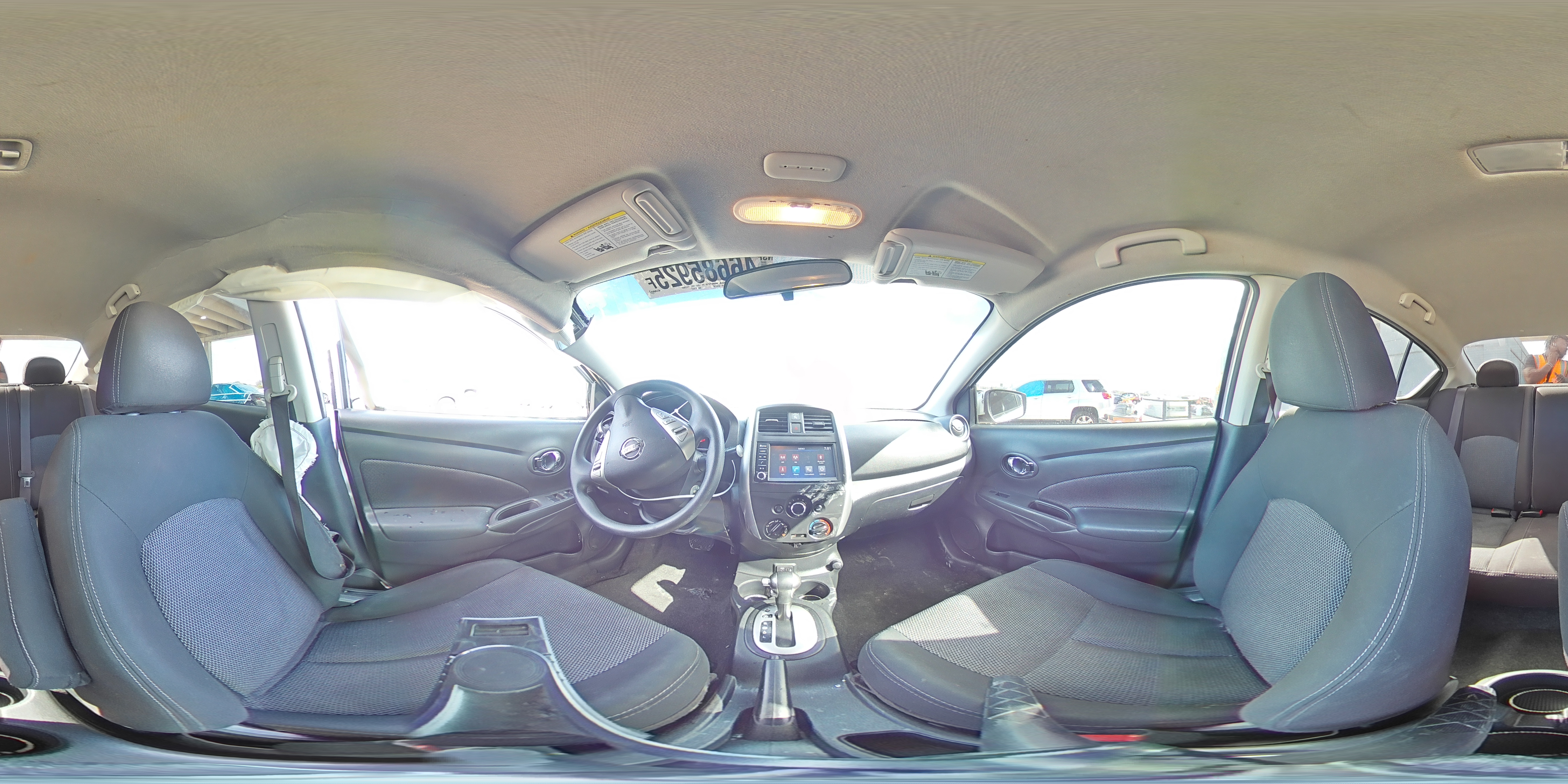 2019 Nissan Versa - Image 14