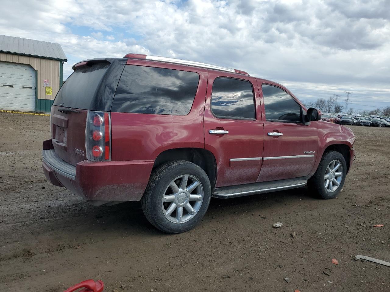 2011 GMC Yukon - Image 3