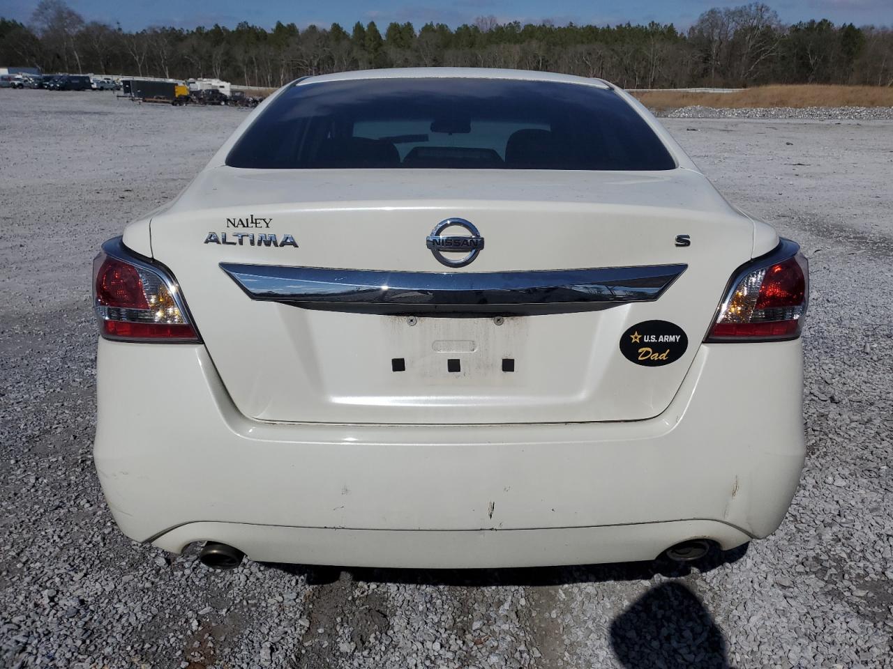 2015 Nissan Altima - Image 6