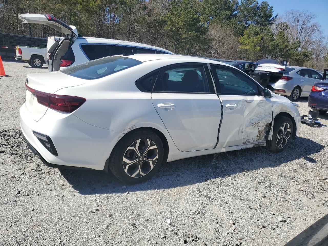 2020 Kia Forte - Image 3