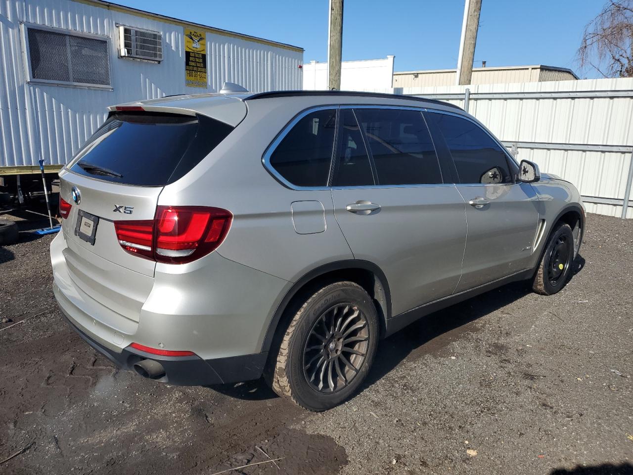 2015 BMW X5 - Image 3