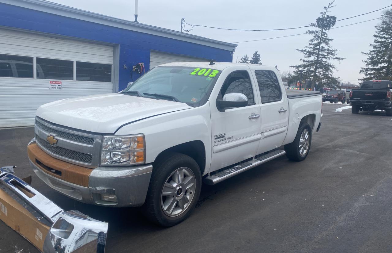 2013 Chevrolet Silverado - Image 2