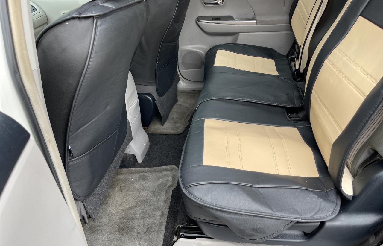 2015 Toyota Prius - Image 6