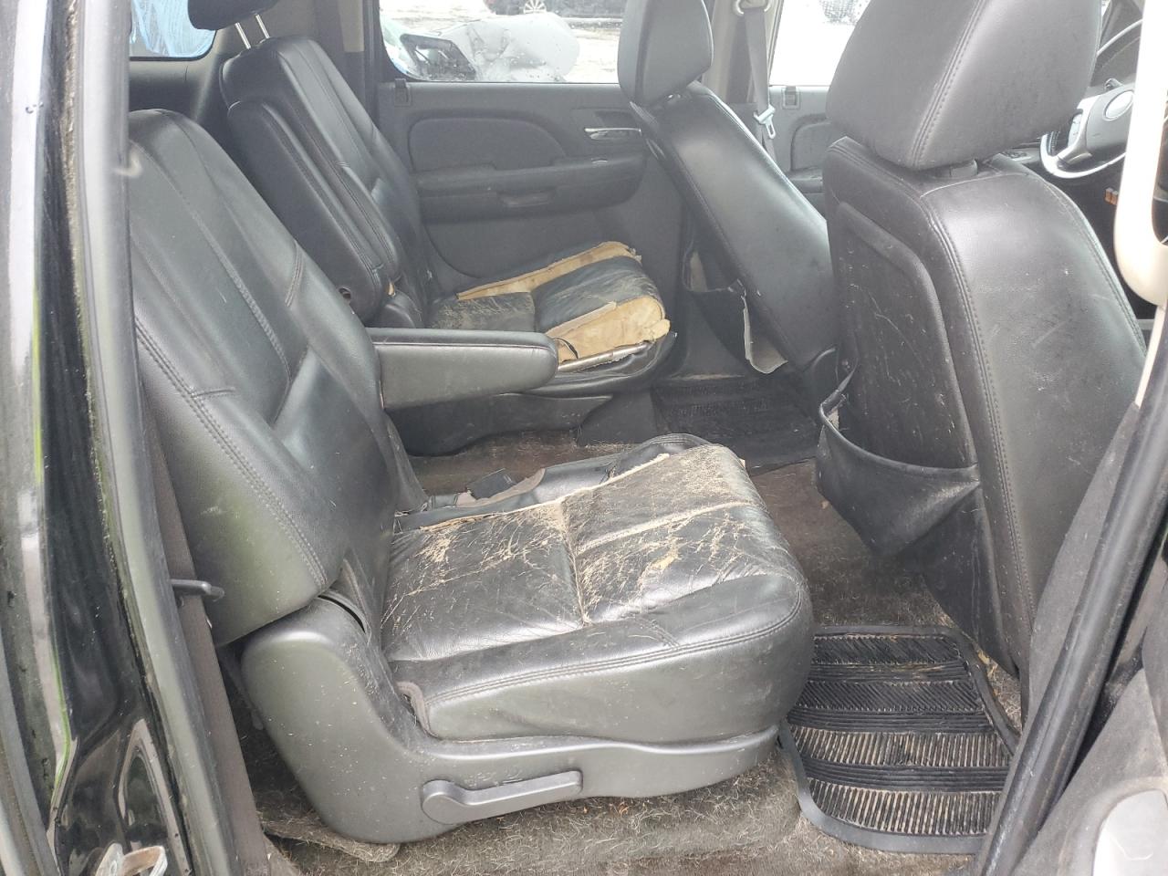 2007 Chevrolet Suburban K1500 VIN: 3GNFK16397G27196 Lot: 45338935