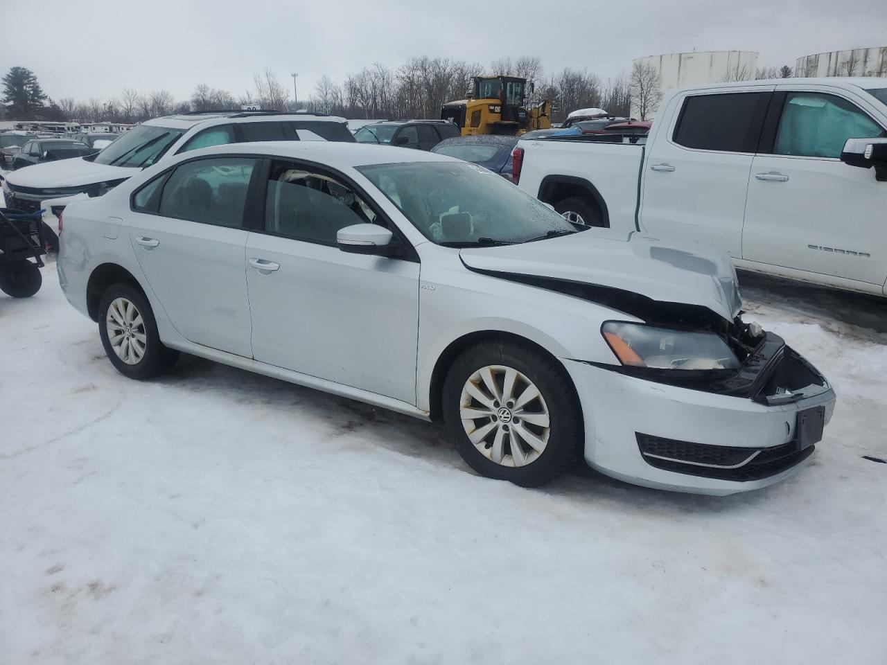 2015 Volkswagen Passat - Image 4