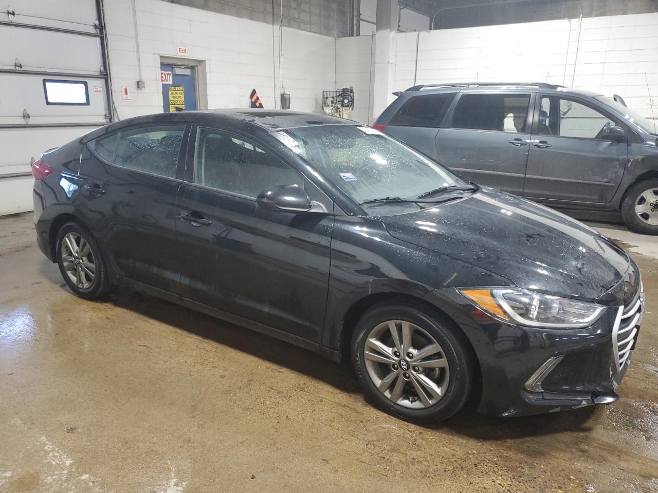 2017 Hyundai Elantra - Image 4