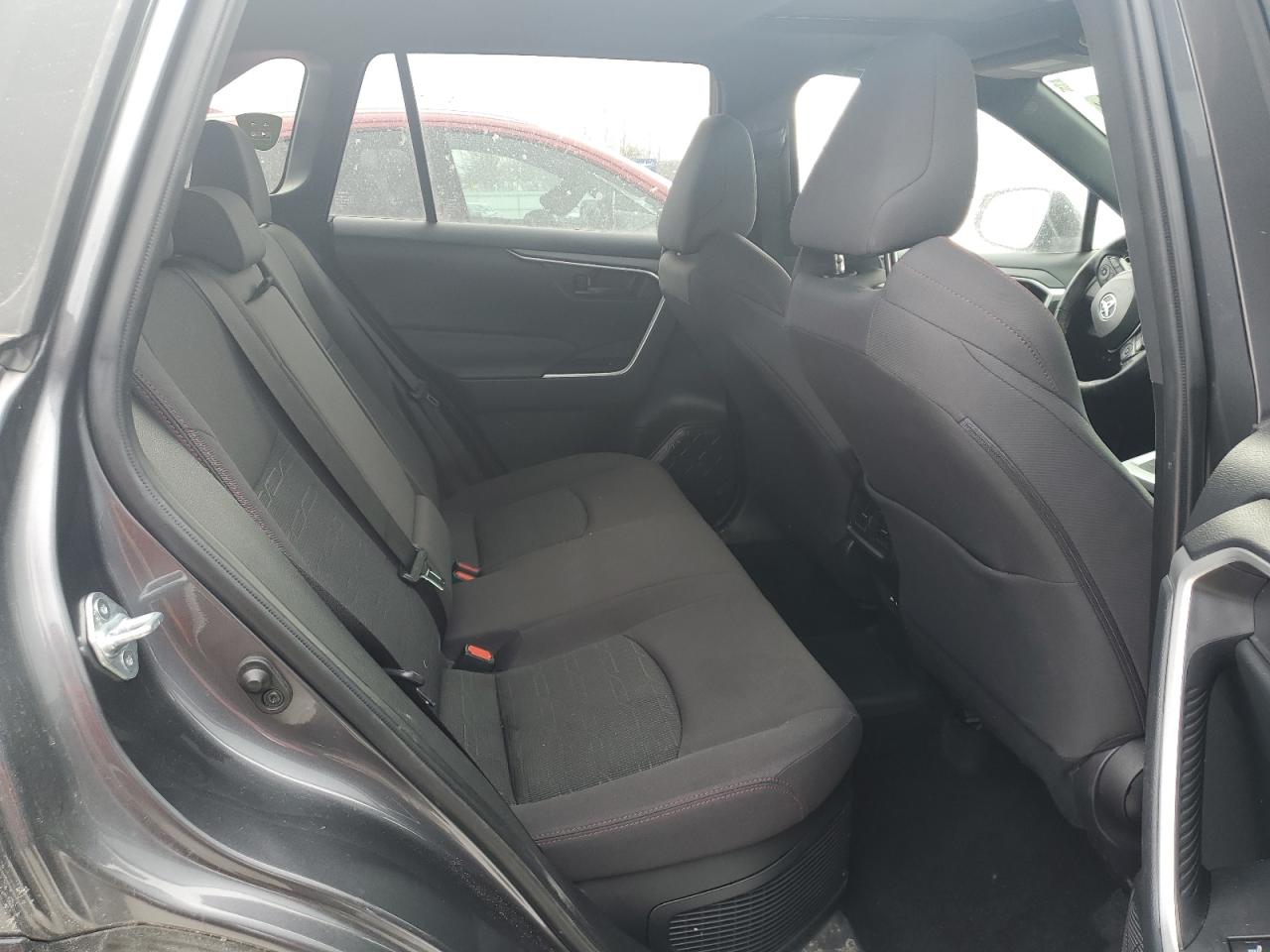 2021 Toyota RAV 4 - Image 11