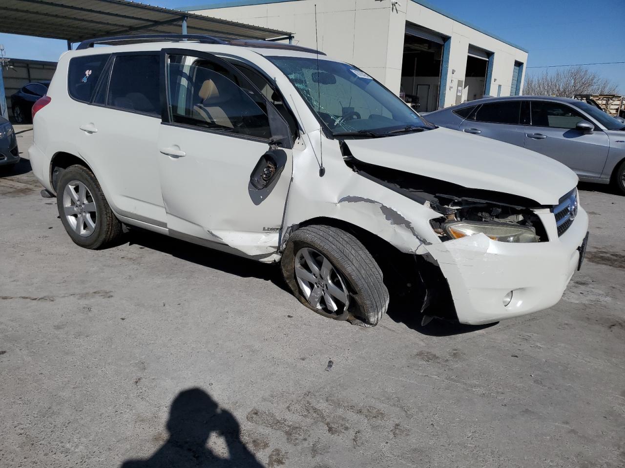 2007 Toyota RAV 4 - Image 4