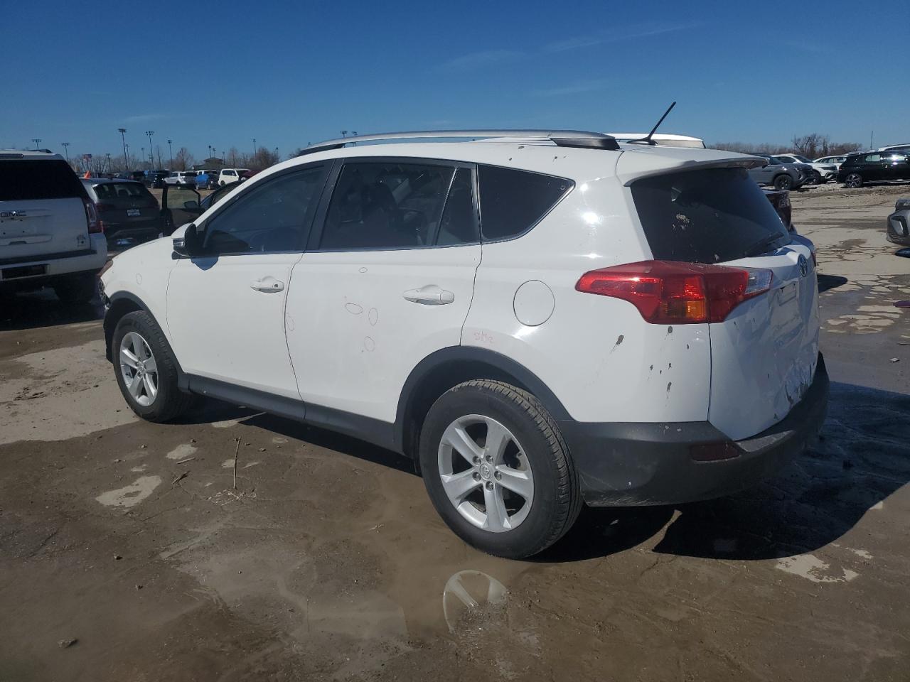 2014 Toyota RAV 4 - Image 2
