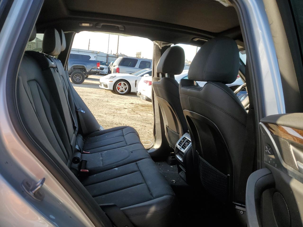2021 BMW X3 - Image 11
