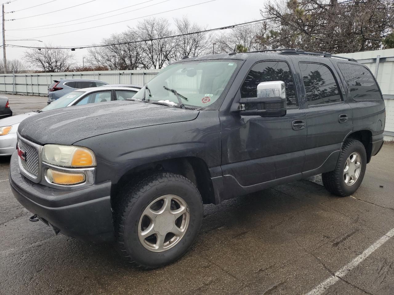 2004 GMC Yukon - Image 1