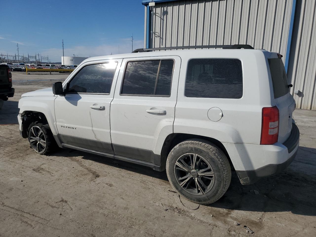 2014 Jeep Liberty (Patriot) - Image 2