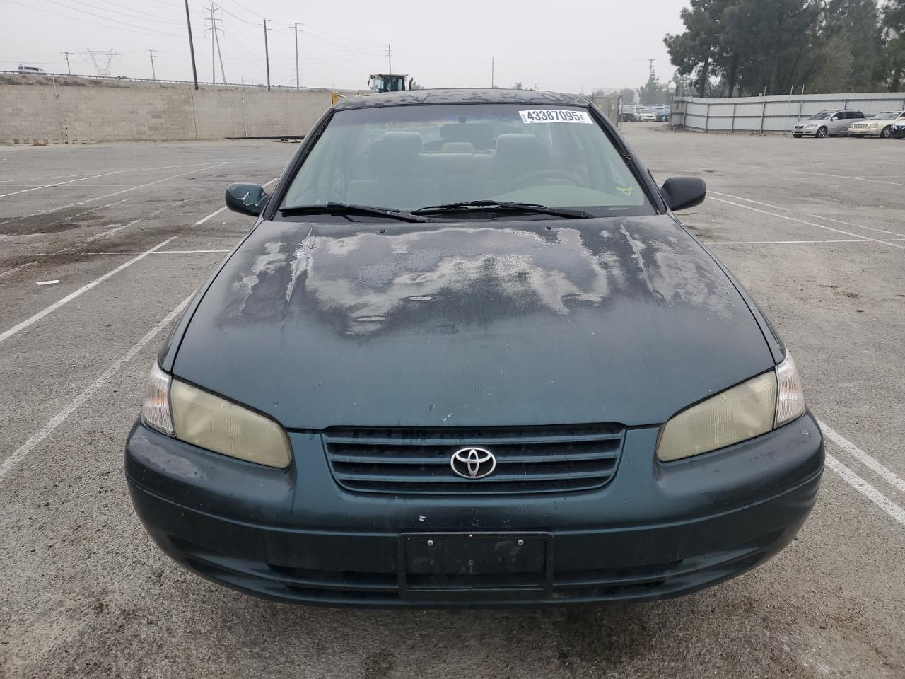 1997 Toyota Camry - Image 5