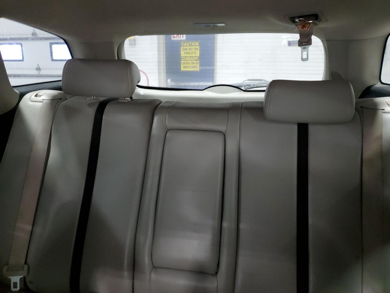 2008 Mazda CX-7 - Image 10