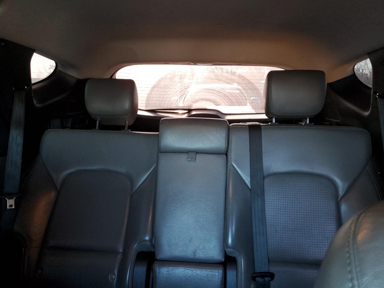 2013 Hyundai Santa Fe - Image 10