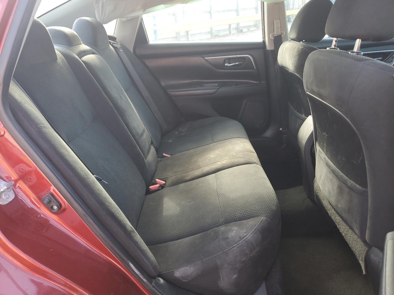 2015 Nissan Altima - Image 10