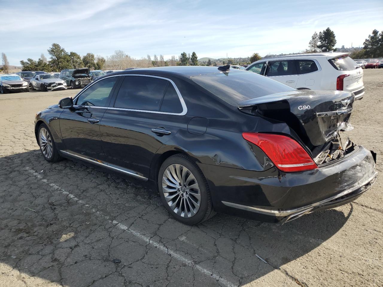 2018 Genesis G90 - Image 2