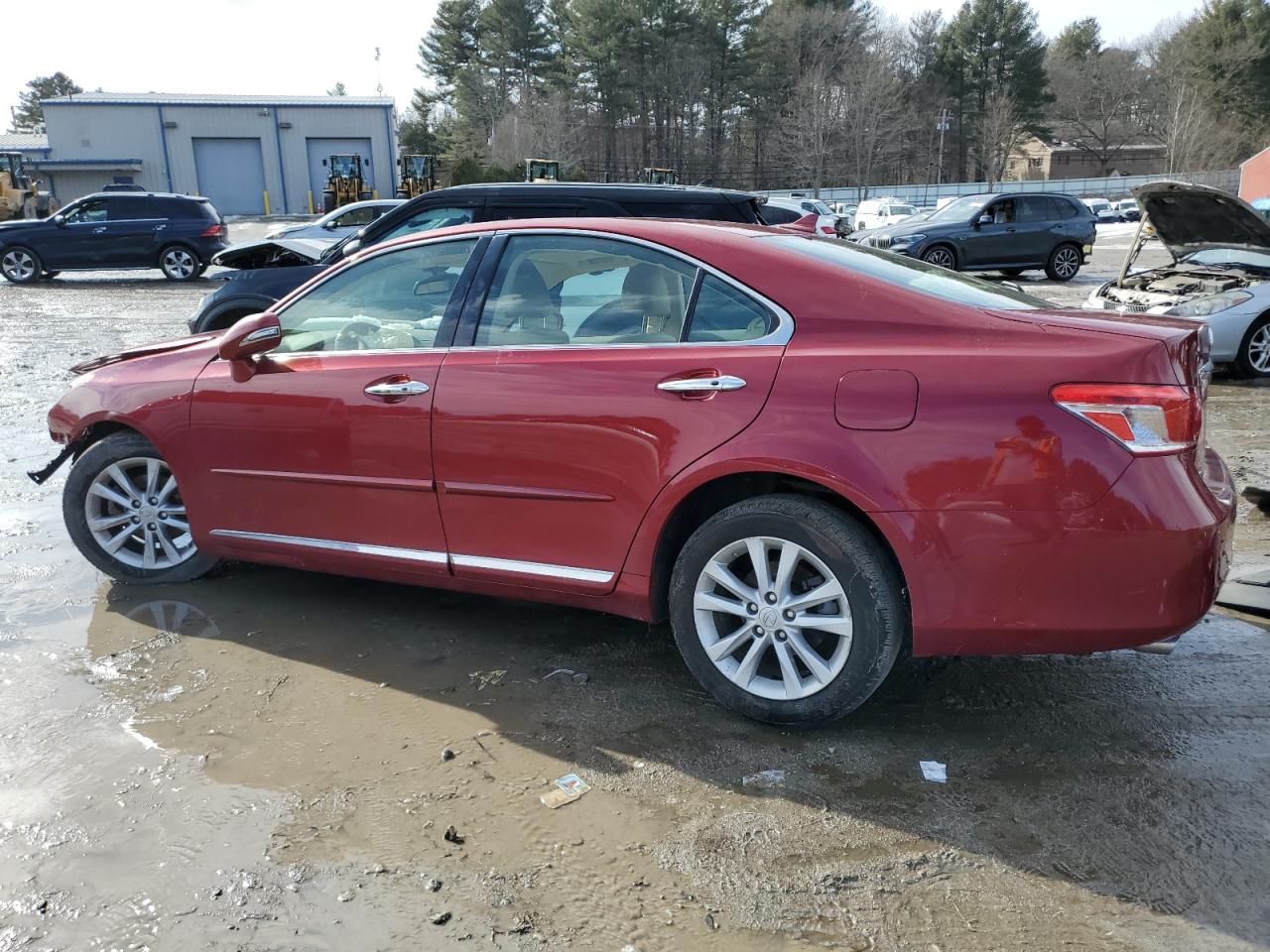 2012 Lexus ES - Image 2
