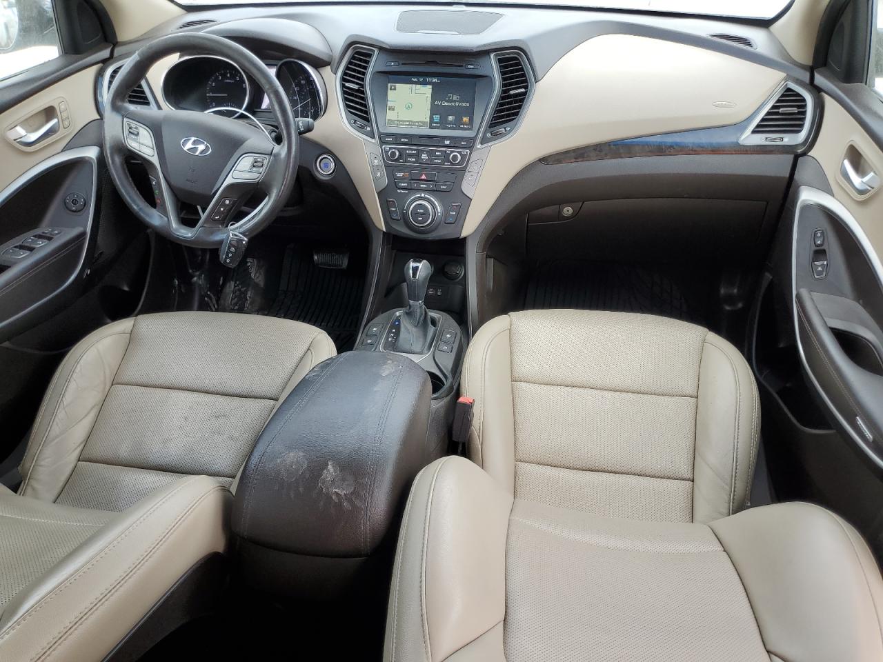 2017 Hyundai Santa Fe - Image 8