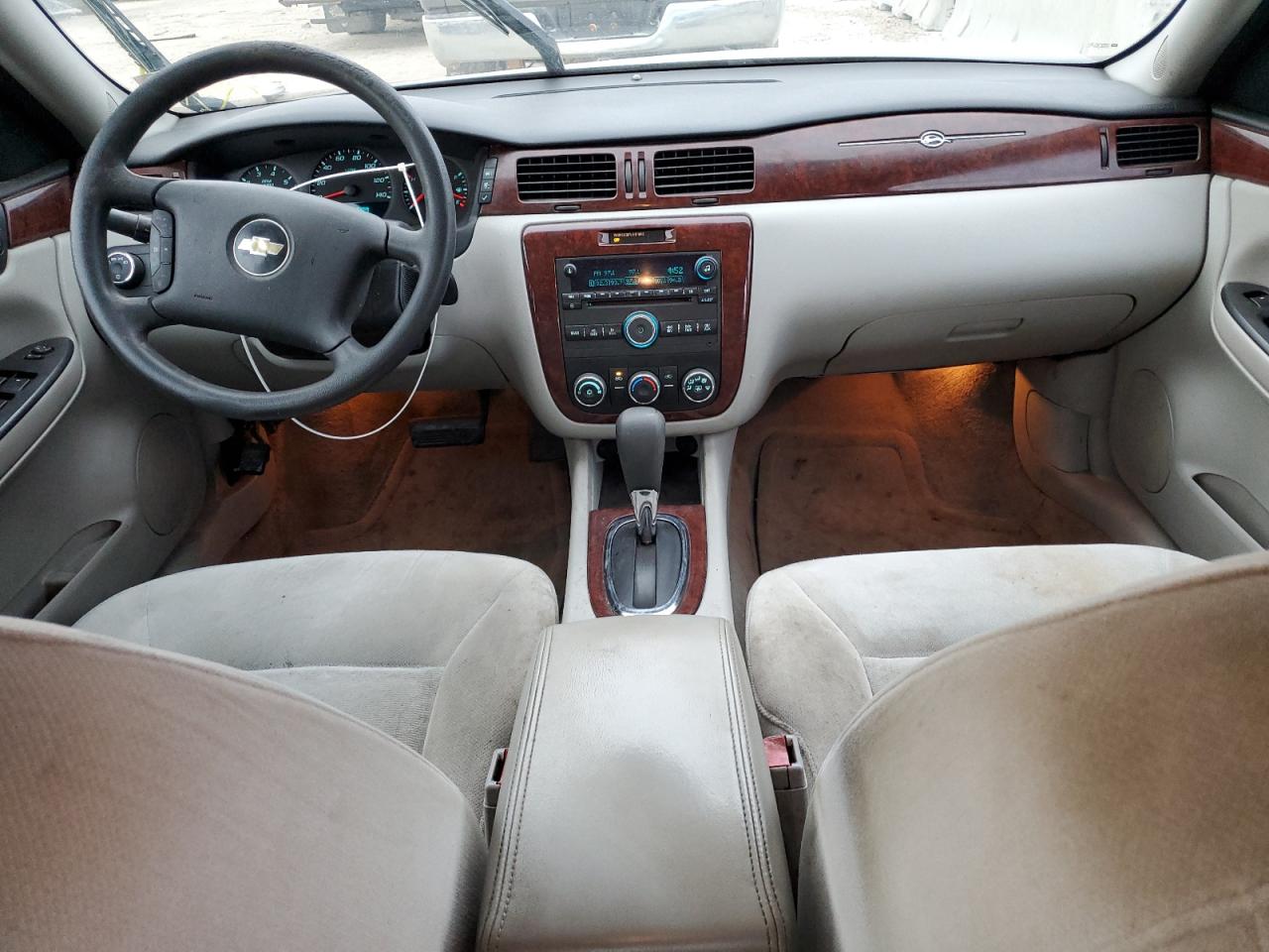 2008 Chevrolet Impala - Image 8
