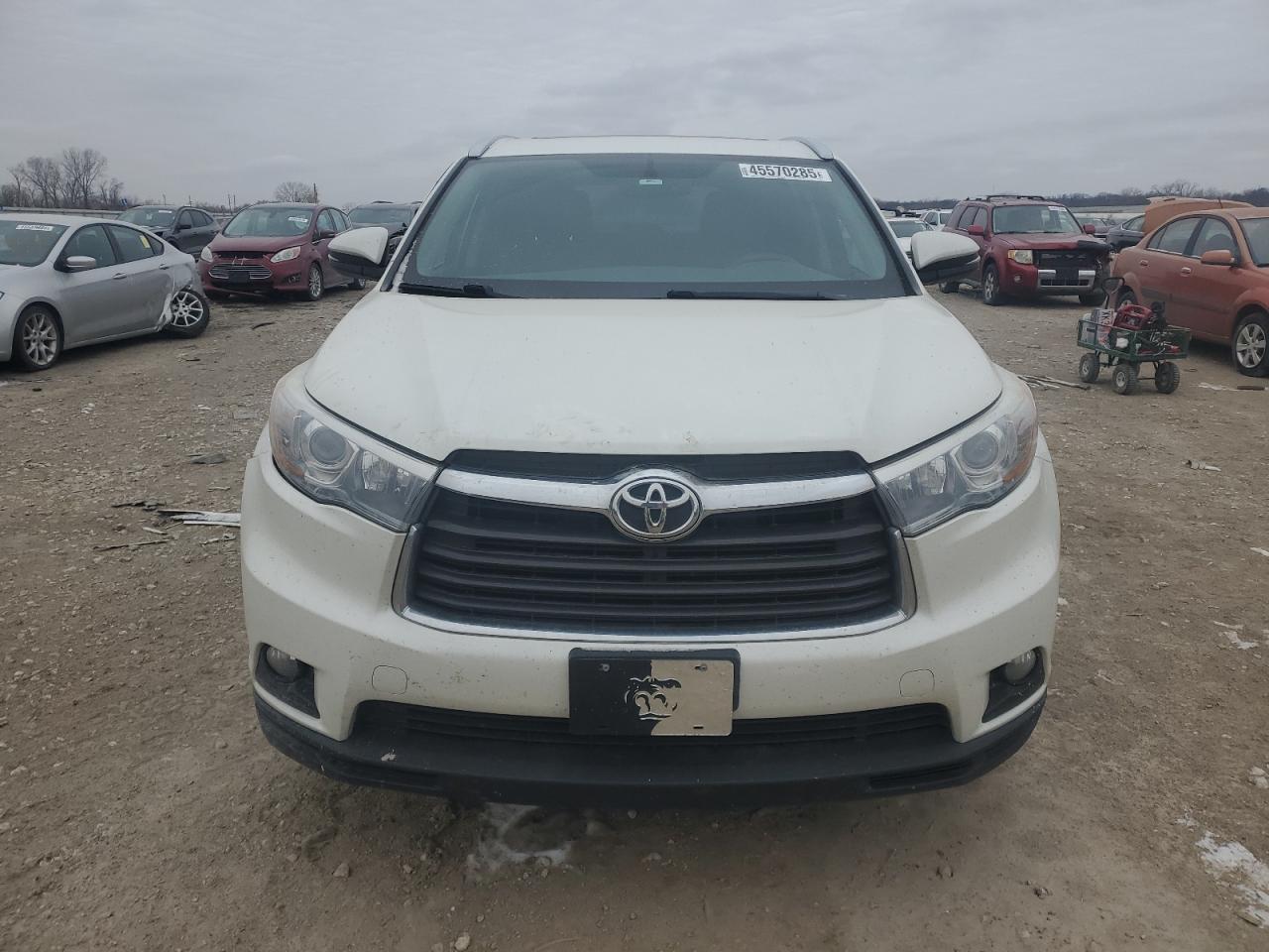 2016 Toyota Highlander - Image 5