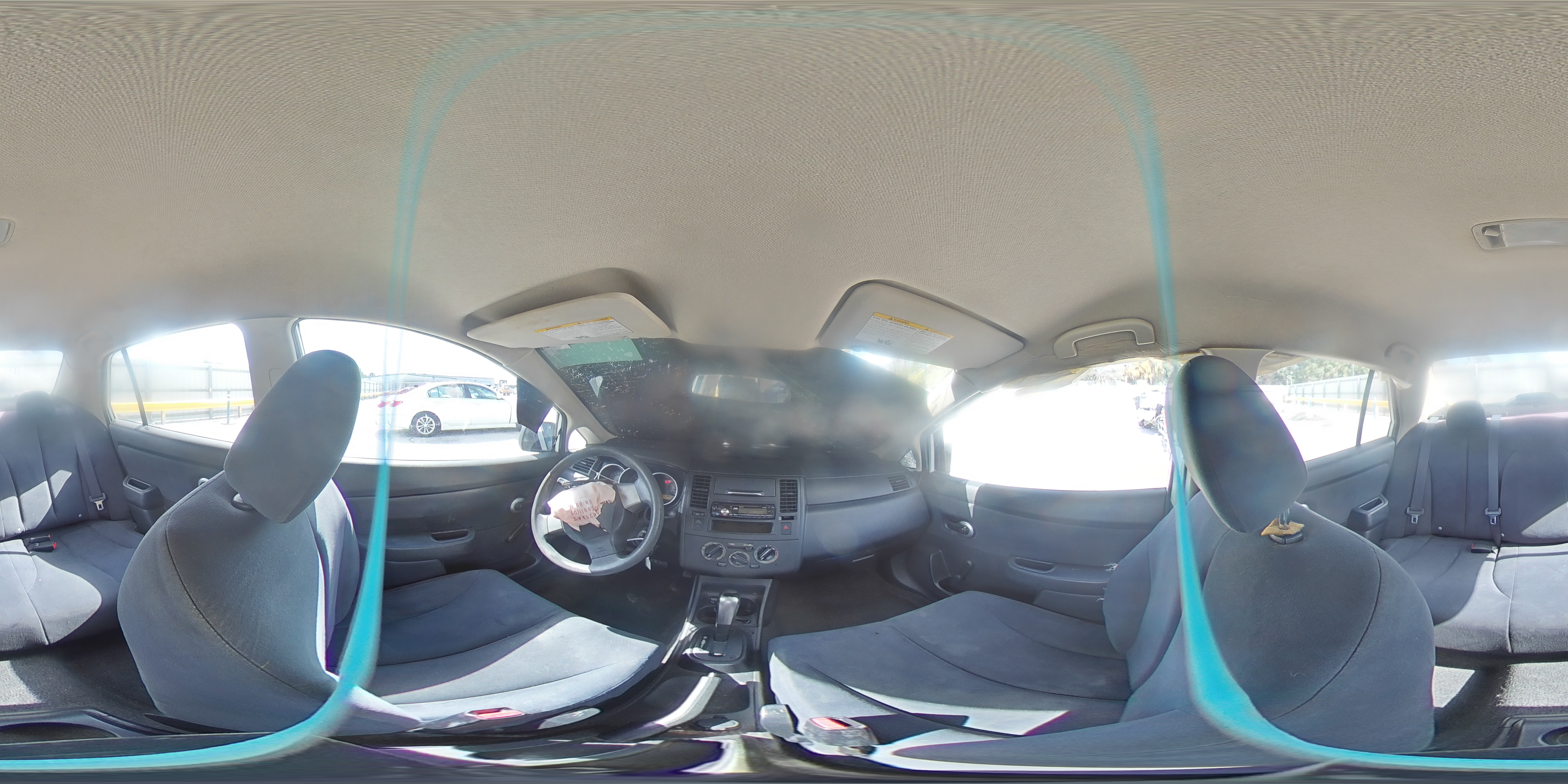 2009 Nissan Versa - Image 13