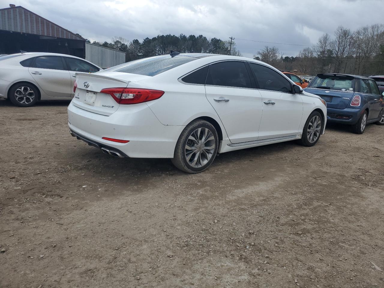 2017 Hyundai Sonata - Image 3