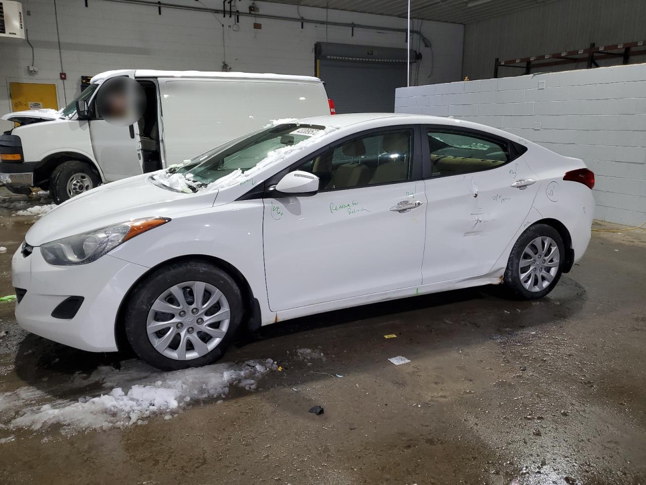 2013 Hyundai Elantra - Image 1
