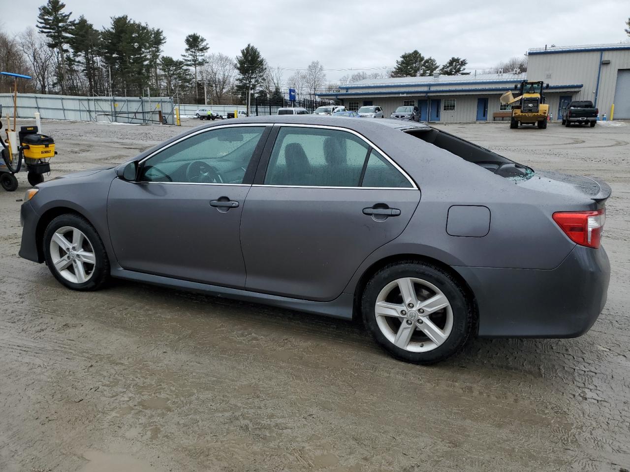 2013 Toyota Camry - Image 2