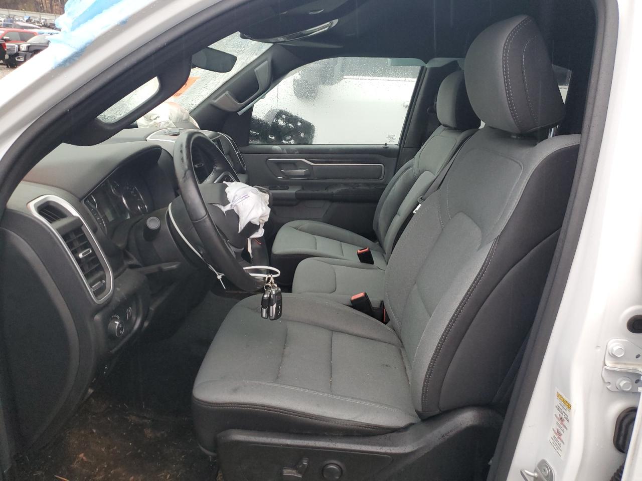 2022 RAM 1500 - Image 7