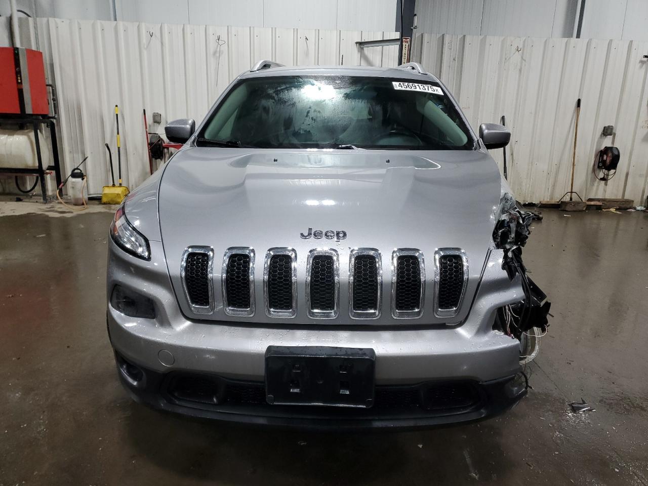 2014 Jeep Grand Cherokee - Image 5