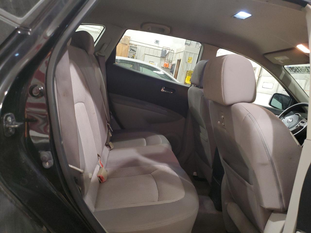2009 Nissan Rogue - Image 11