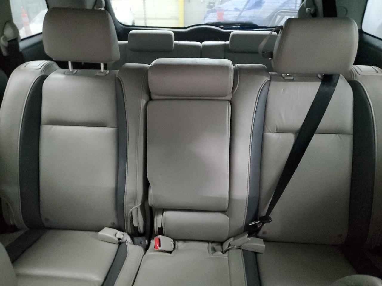 2010 Mazda CX-9 - Image 10