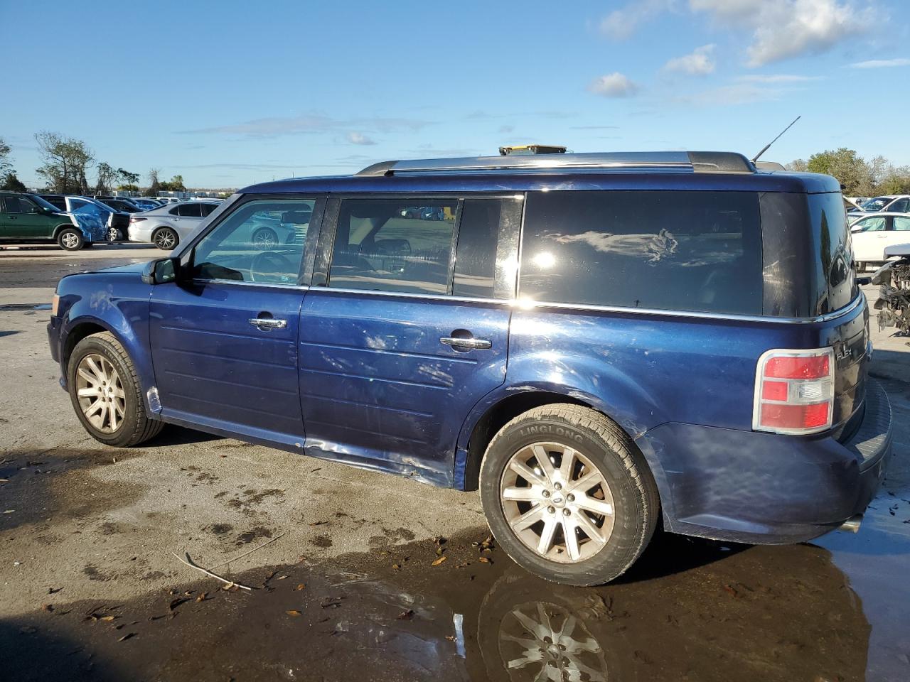 2011 Ford Flex - Image 2