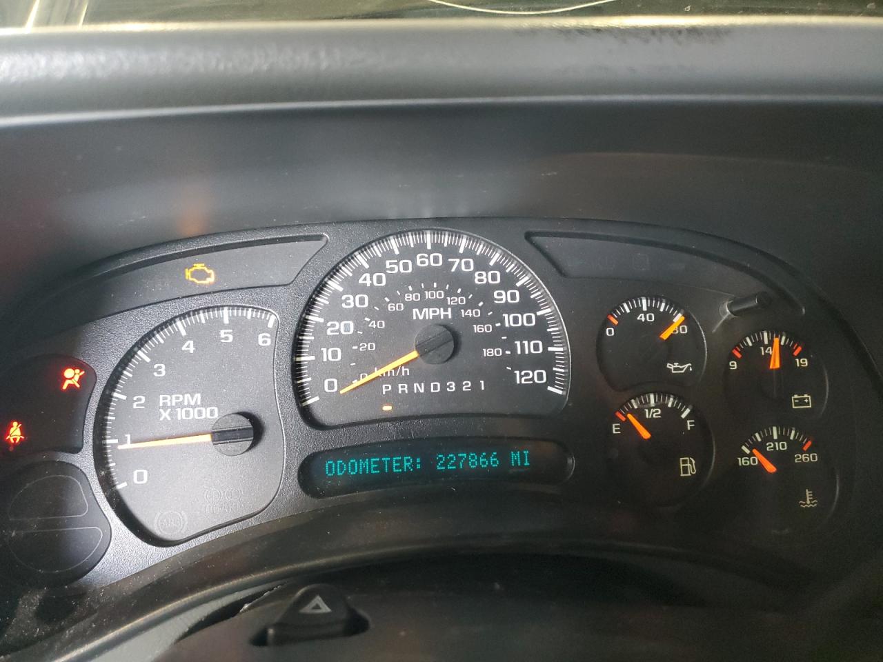 2006 Chevrolet Silverado - Image 9