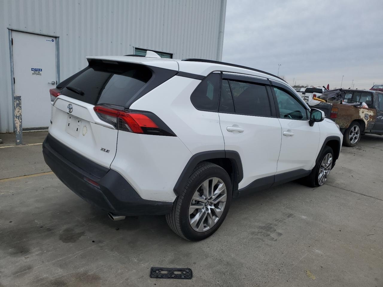 2020 Toyota RAV 4 - Image 3