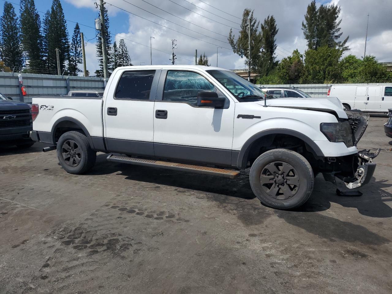 2010 Ford F-150 - Image 4