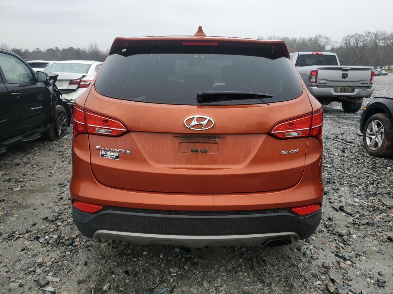 2016 Hyundai Santa Fe - Image 6