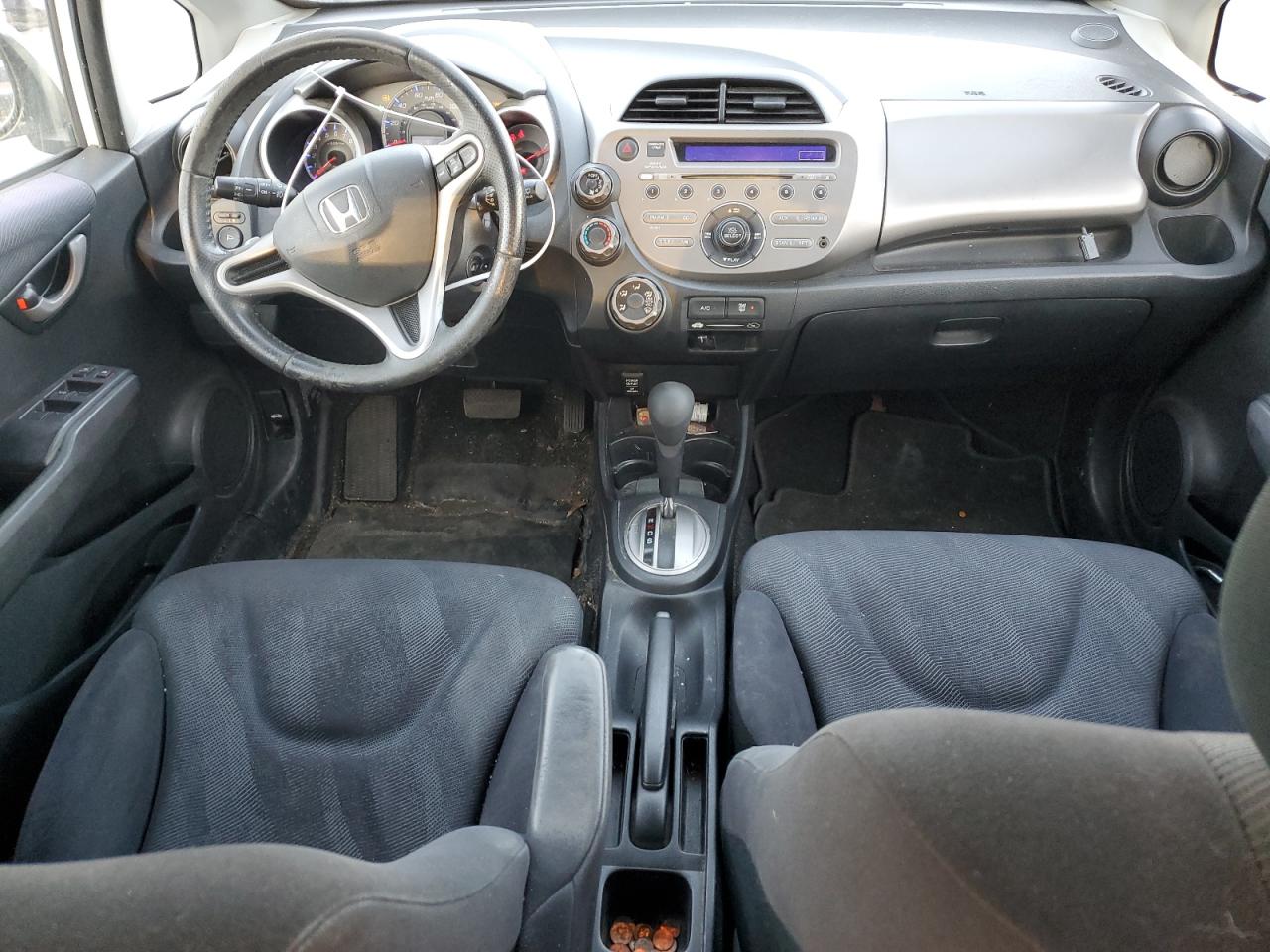 2010 Honda Fit - Image 8