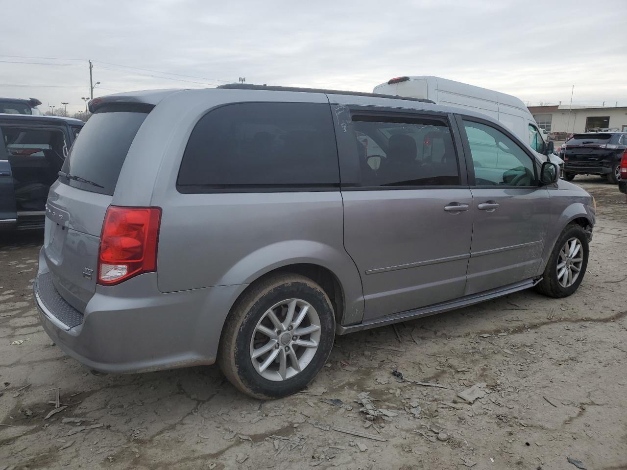 2014 Dodge Caravan - Image 3