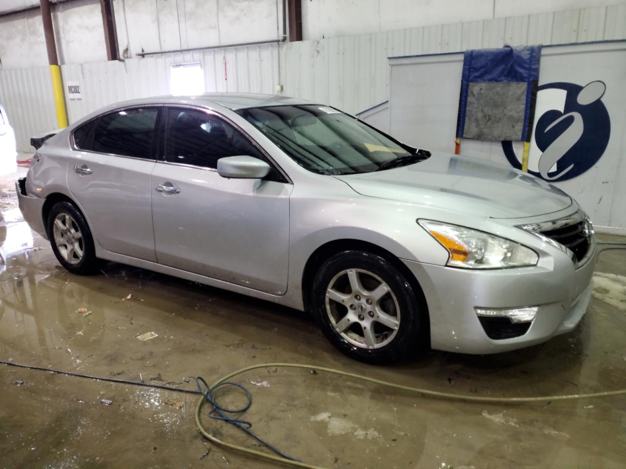 2013 Nissan Altima - Image 4