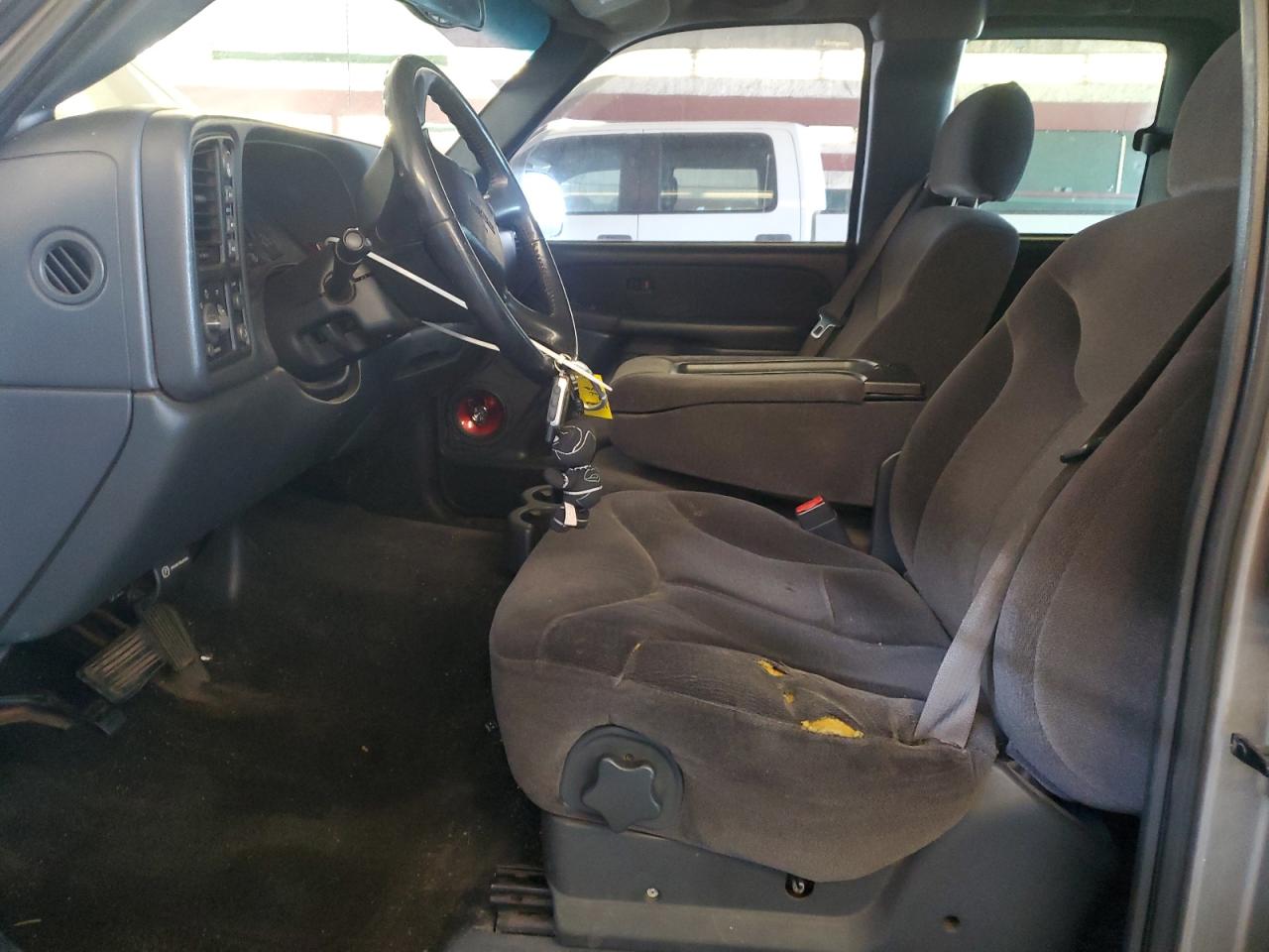 2002 GMC Sierra - Image 7