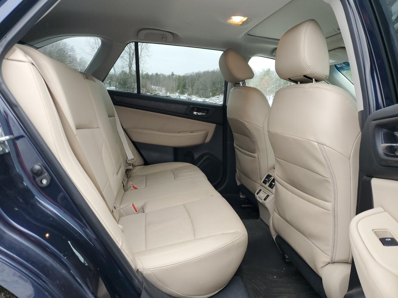 2018 Subaru Outback - Image 10