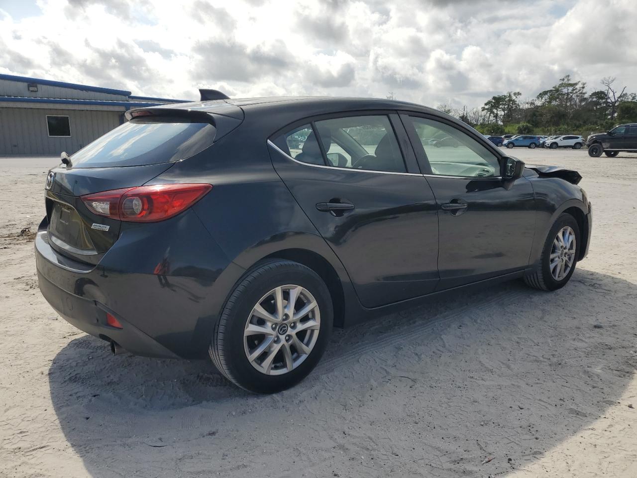 2014 Mazda 3 - Image 3