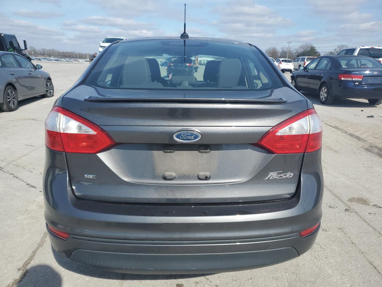 2015 Ford Fiesta - Image 6