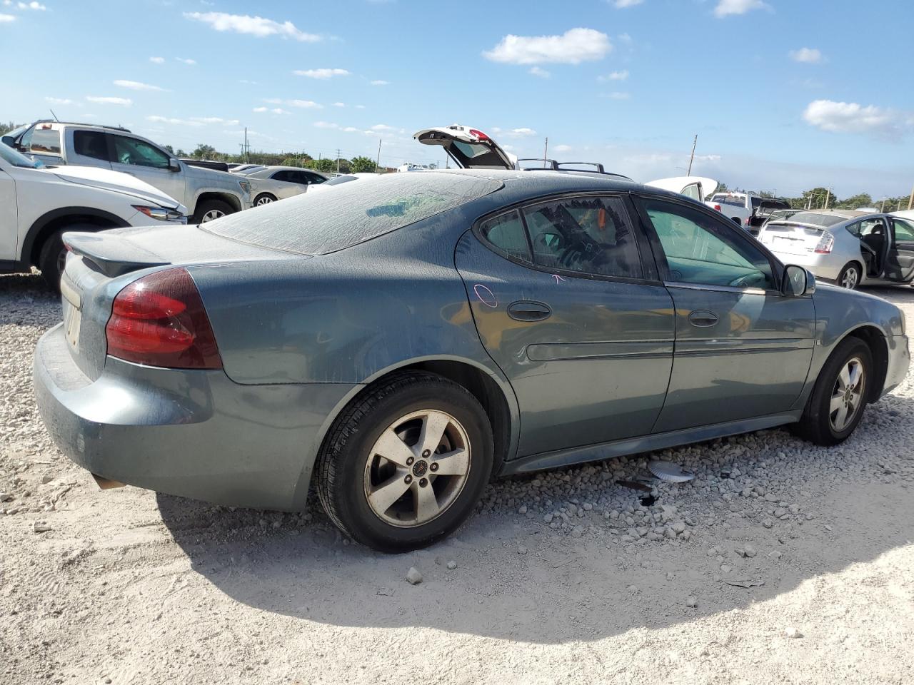 2006 Pontiac Grand Prix - Image 3